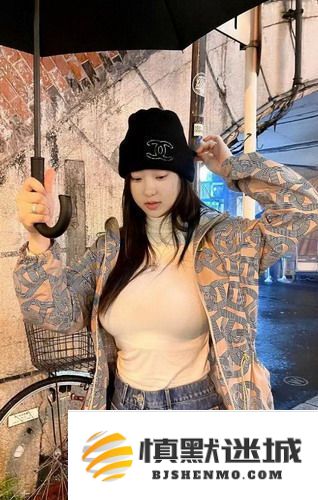 父亲的无私支持与女儿共同打造的花园引发网友热议：这才是真正的父女情深，感人至深！
