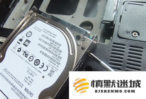 笔记本电脑中的机械硬盘意外消失，仅剩固态硬盘存在_笔记本机械硬盘频繁丢失，只保留固态硬盘的疑惑